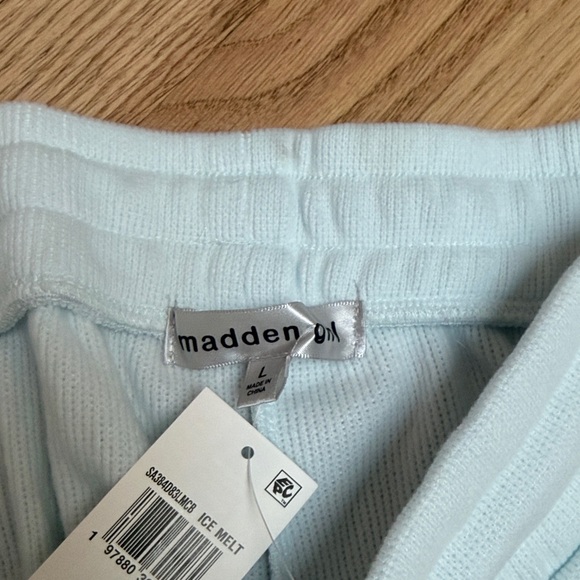 Madden Girl Lounge Pants - Picture 4 of 4